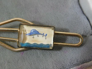 Vintage Swordfish Intaglio Reverse Carved Essex Crystal Tie Bar Clasp Ck 62 - Picture 1 of 4