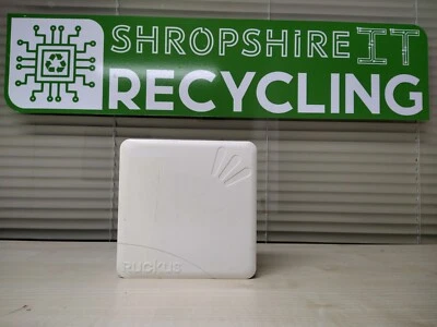 Ruckus ZoneFlex 7372 300 Mbps Wireless Access Point *Used* - Image 1 of 4
