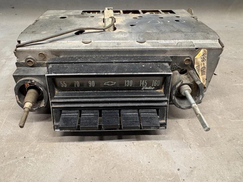 Chevy Impala Biscayne 1965 1966 Factory Delco AM Dash Radio BelAir Caprice Bisel Foto 1 de 4