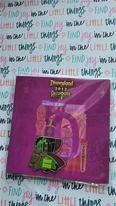 Disney 2013 Disneyland Annual Passholder Haunted Mansion Puzzle Piece Pin & Card - Picture 1 of 1