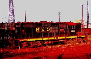 ORIGINAL KODACHROME SLIDE BALTIMORE & OHIO GP-9 #6528 CLEVELAND, OH SEPT 6, 1978 - Picture 1 of 1