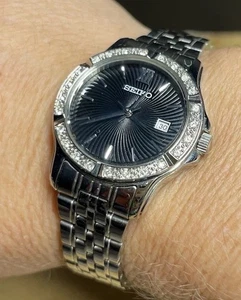 Seiko Quartz Swarovski Stainless Steel Black Dial Watch New - Picture 1 of 18