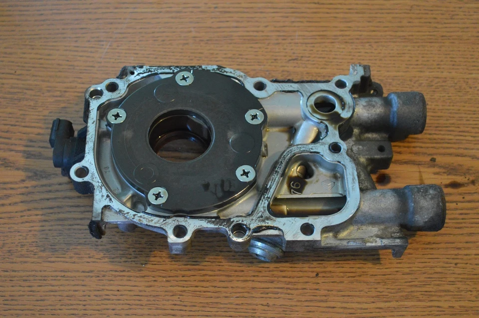 Se adapta a la bomba de aceite del motor Subaru Legacy Outback 2005-2009 2,5 L Foto 1 de 1