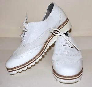 NOTAS A PIE DE PÁGINA Oxford punta de ala de cuero blanco esmaltado y agrietado 39 EUR - Imagen 1 de 13