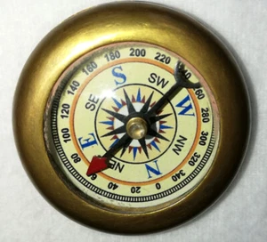 Kleiner Flacher Kompass Altmessing Retro Design Antik 4,5 cm  - Bild 1 von 4
