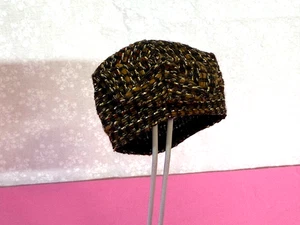 ** Muñeca Barbie vintage - MATINÉ DEL SÁBADO #1615 - Sombrero turbante tweed marrón y dorado - Imagen 1 de 2