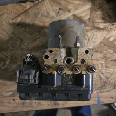 2010 SCION XD ABS Anti-Lock Brake Pump Module Unit 44540-52190 - Image 1 of 3