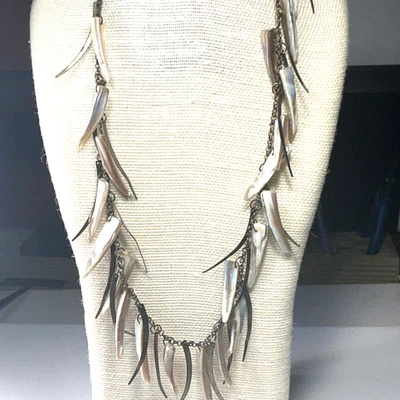 Fashion Necklace Brown Mother of Pearl Brass Teeth Metal Lot 71 - Image 1 of 4