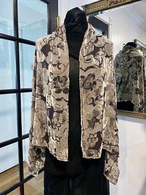 Lenço envoltório de veludo de seda com estampa floral Burnout cinza - Imagem 1 de 4