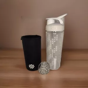 White Blender Bottle 24oz Insulating Sleeve Black Coozie Gym Smoothie Shake Cup - Picture 1 of 14