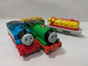 Thomas & Friends TOMY Plarail Primer Tomás y Percy el Dragón Chino Conjunto Raro - Imagen 1 de 13