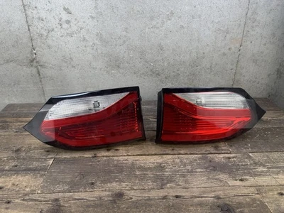 2018 chrysler pacifica Taillights Left Right OEM LED - Image 1 of 4