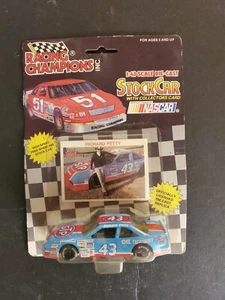 1992 Racing Champions 1/43 Richard Petty #43 STP Pontiac Grand Prix - Picture 1 of 6