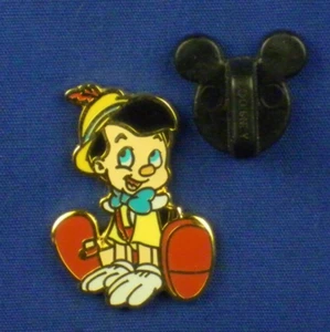 Pinocchio Sitting from Toddler Boys set Disney Pin # 64392 - Picture 1 of 3