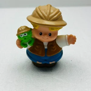 Figura Fisher Price Little People® Eddie con Rana Freddie - Imagen 1 de 5