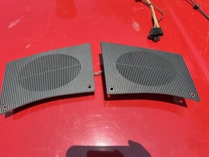 1985-1990 CHEVY/GMC S10 TRUCK SPEAKER GRILLES BOTH L/R GRAY OEM 1985-1990 - Foto 1 di 24