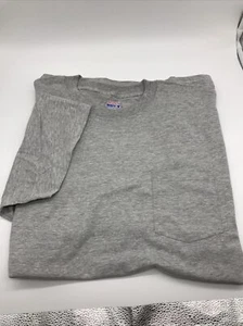 NEW 2XL Hanes Hefty Pocket T-Shirt - Picture 1 of 7