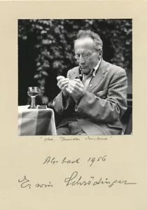 Erwin Schrödinger-SÚPER RARO Página Firmada De Colección con Foto (Premio Nobel 1933) - Imagen 1 de 1