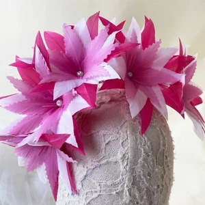 Handgefertigt Gans Feder Blumen Perlen Wein Hüte Fascinator Kostüm Show Display - Bild 1 von 85