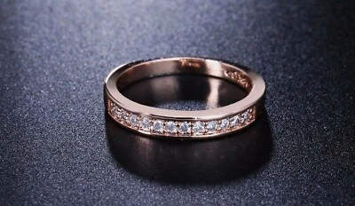 Alianza de boda Genvieve oro rosa de 18 quilates AAA CZ Foto 1 de 4