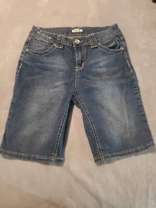 Cato Bermuda Shorts Women's Size 8 Blue Faded Dark Wash Denim Mid Rise - Picture 1 of 6