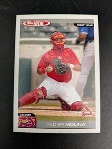 2004 TOPPS TOTAL YADIER MOLINA RC - Picture 1 of 2