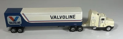 Remolque semirremolque Kenworth fundido a presión Ertl 1/64 Valvoline  Foto 1 de 4
