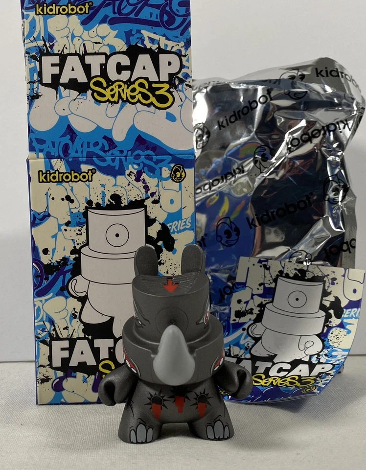 Kidrobot Fatcap Serie 3 D. Ross Escriba Rinoceronte Gris 2.5" Graffiti Arte Juguete Gorra Grasa Foto 1 de 3