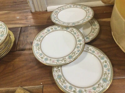 Noritake Bone China 9704 Sakura 4pc side plates 6'' Floral - Image 1 of 4