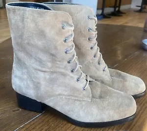 Newport News hellbraune Wildleder-Schnürstiefeletten Größe 9 adrette akademische Arbeit - Bild 1 von 8