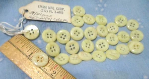 29 Alpine soft white 9/16 inch EMSIG BUTTONS 4 HOLES FLAT ON BACK NEVER USED - Picture 1 of 2
