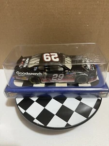 Kevin Harvick #29 GM Goodwrench E.T. 2002 1/24 Nascar Diecast - Picture 1 of 3