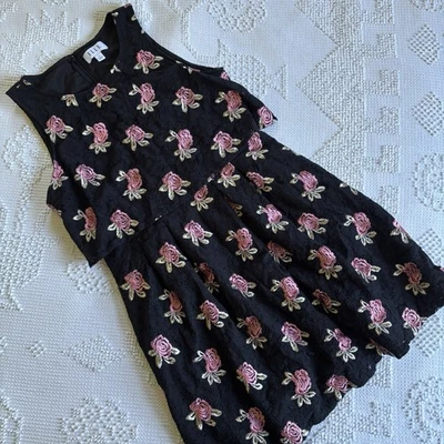 Vestido Elle Mujer Talla 12 Forrado Negro Capas con Bordado Rosa Rosa Rosa Foto 1 de 4