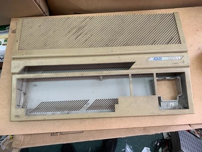 Atari STfm  1040 - chassi - image 1 of 4