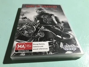 Sons Of Anarchy Season 1 DVD Ron Perlman Katey Sagal Charlie Hunnam - Picture 1 of 2