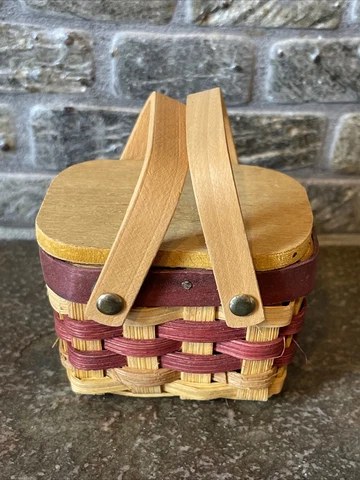 Mini Picnic Basket 2” Tall-7523 Cover
