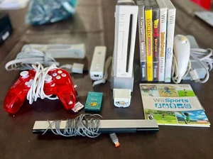 Nintendo Wii Console Bundle with Accessories and Games - Picture 1 of 5