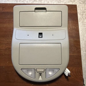 Nissan Titan Overhead Roof Console Dome Light Switch Gray OEM | 2008–2015 - Bild 1 von 3