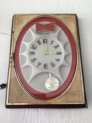 Reloj Budweiser 1971 iluminado letrero de cerveza funciona Foto 1 de 4