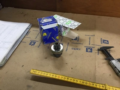 Peugeot 504 petrol starter motor paris rhone BENDIX d9e9 d9e27 95381 583533 - Image 1 of 4