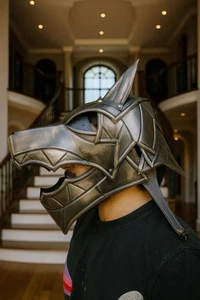 Casco de lobo medieval de acero ennegrecido LARP cosplay armadura casco hecho a mano - Imagen 1 de 8