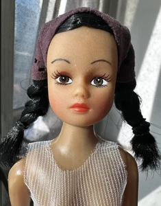 RARE Vintage Sindy? Native American doll Barbie Clone!  Hong Kong, came In Bag! - Bild 1 von 12