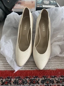 Hobbs Heels Size 38 - White. - Picture 1 of 4
