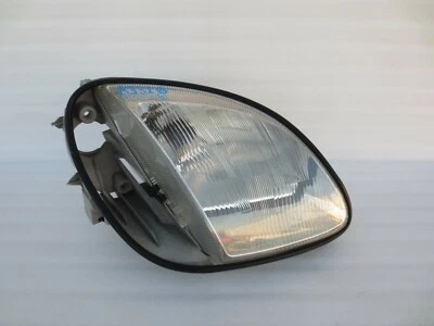 Оригинальная ксеноновая фара для правостороннего пассажира Mercedes SLK-класса 1997-2004 годов выпуска - Изображение 1 из 4