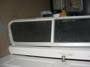 2 Matching windows side of camper - Picture 1 of 5