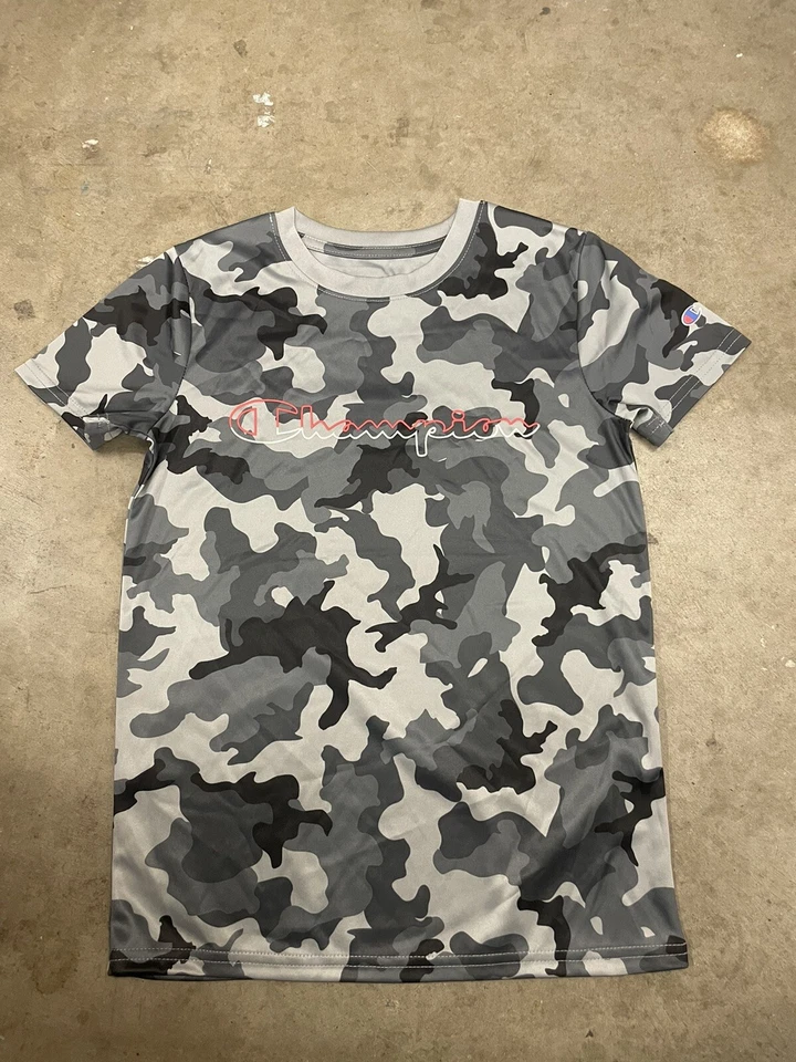 Camiseta Champion para niño manga corta Signature Script (gris camuflaje, mediana, M, 10-12) Foto 1 de 1