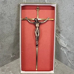 Vintage Copper Brass Jesus On Cross Crucifix Metal Wall Hanging Religion INRI - Picture 1 of 11