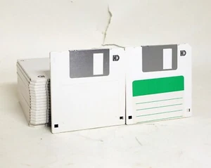 Generic White 3.5 3 1/2 Micro Floppy Discs 37x - Picture 1 of 3