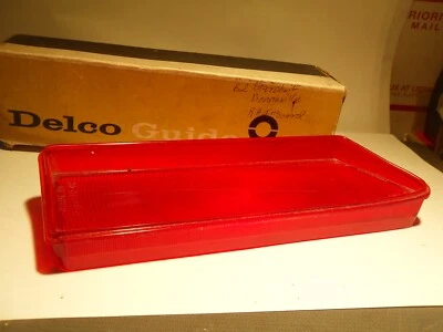 62 1962 Pontiac Bonneville Star Chief RH Inner Tail Light Lens GM 5953384 - Image 1 of 4