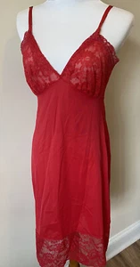 VTG VASSARETTE Red SILKY NYLON & LACE LINGERIE FULL SLIP DRESS Small 34 - Picture 1 of 7